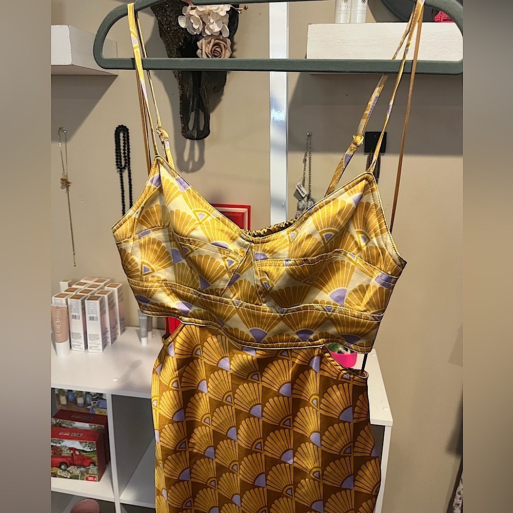 NWT House of Harlow 1960 x Revolve Yellow Geometric Shape Open Back Maxi - Picture 10 of 13